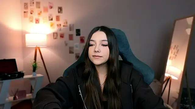 Snapshot of Vexorine chatting on February 22, 2026, 7:23 pm Vexorine online show from February 22, 2026, 7:23 pm