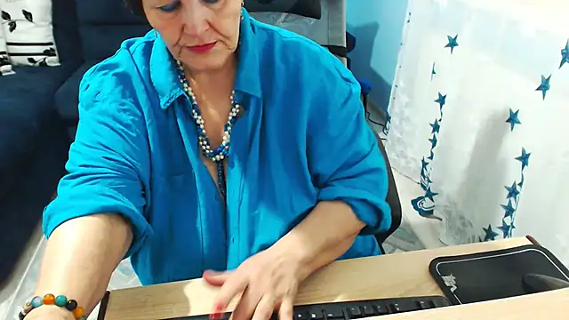 Snapshot of MatureMaiden chatting on February 28, 2025, 10:20 am MatureMaiden online show from February 28, 2025, 10:20 am