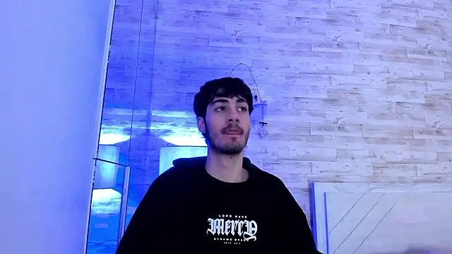 Snapshot of Emir_Ozan_ chatting on January 31, 2026, 7:34 pm Emir Ozan online show from January 31, 2026, 7:34 pm