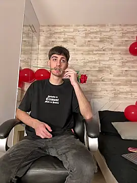 Snapshot of Emir_Ozan_ chatting on February 13, 2026, 7:21 pm Emir Ozan online show from February 13, 2026, 7:21 pm