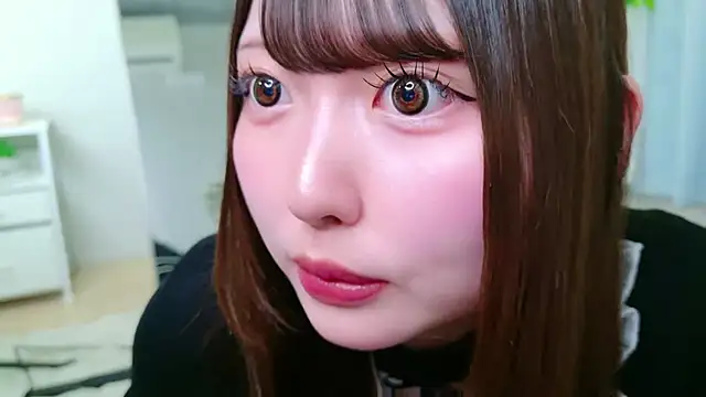  Sakura F online show from April 9, 2026, 3:39 pm