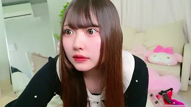  Sakura F online show from May 23, 2026, 3:27 pm