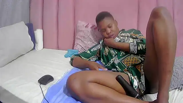 Cherrydollx online show from February 19, 2026, 6:31 am