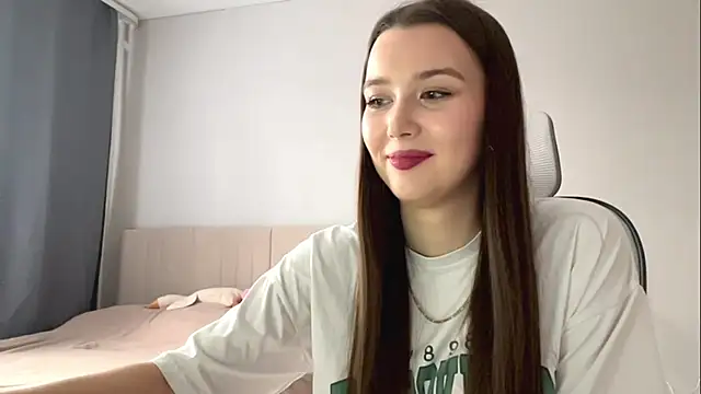 Annie SmiIe online show from November 21, 2025, 6:23 am