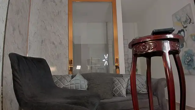 MafeArias23 online show from February 11, 2026, 12:43 pm