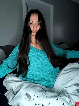 LexiLuxi online show from November 23, 2025, 3:17 am