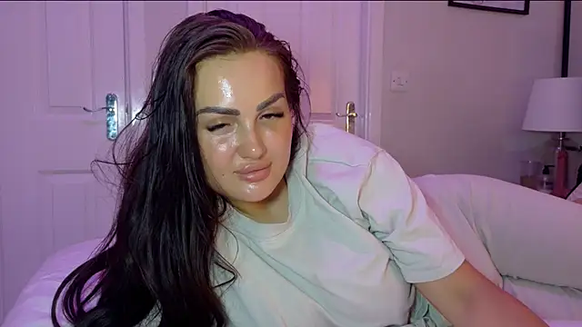 Snapshot of Ruby_brooksxo chatting on July 12, 2026, 8:55 pm Ruby brooksxo online show from July 12, 2026, 8:55 pm