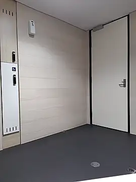 bighopey73 online show from September 30, 2025, 3:55 am