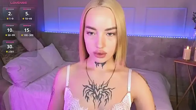 MarquiseMuse online show from December 16, 2025, 5:56 am