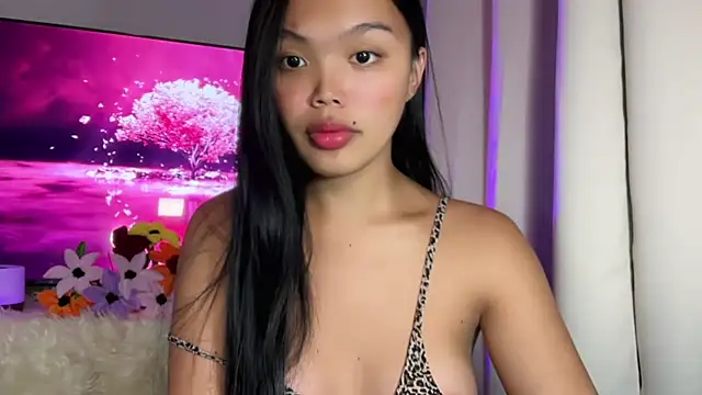 Somefun molly online show from November 21, 2025, 6:28 pm