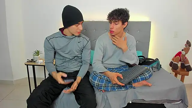 eren jeager online show from November 27, 2025, 3:08 am