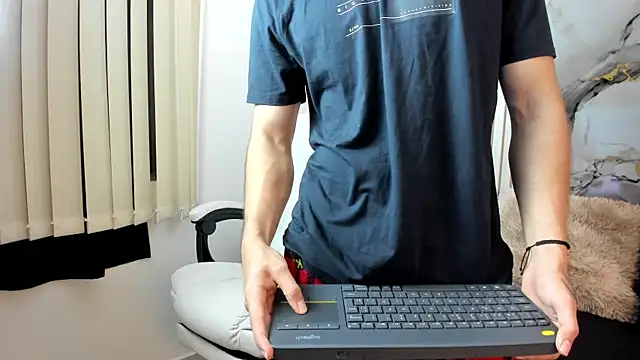 eren jeager online show from February 13, 2026, 1:34 am