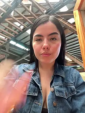 Marilyn Monrou online show from December 18, 2025, 4:02 pm