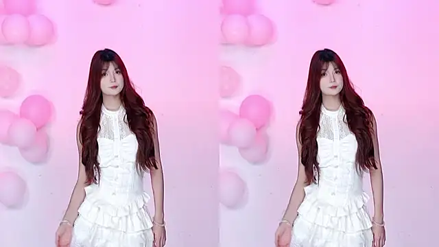 Snapshot of CM---002 chatting on February 3, 2026, 12:31 am CM---002 online show from February 3, 2026, 12:31 am