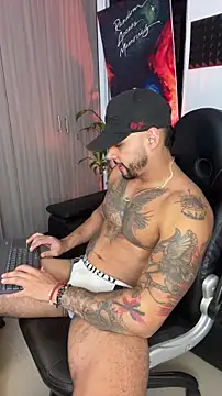 NikoHank online show from December 19, 2025, 7:37 am