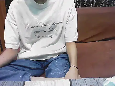 Snapshot of hello_baby01 chatting on April 3, 2026, 4:49 pm hello baby01 online show from April 3, 2026, 4:49 pm