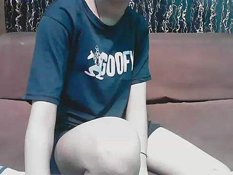 Snapshot of hello_baby01 chatting on April 13, 2026, 5:40 pm hello baby01 online show from April 13, 2026, 5:40 pm