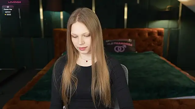 Charlotte Dreams online show from March 11, 2026, 11:38 am