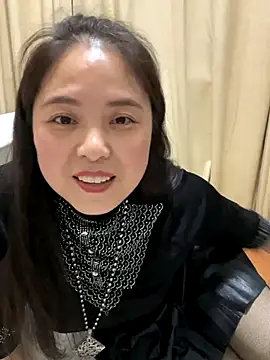 tianwei2567 online show from November 21, 2025, 2:49 pm