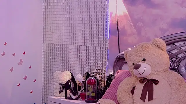 KayaBabby online show from December 3, 2025, 5:04 am