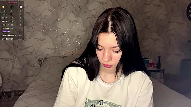 Snapshot of Phantom_Gallactic chatting on February 5, 2026, 8:30 am Phantom Gallactic online show from February 5, 2026, 8:30 am