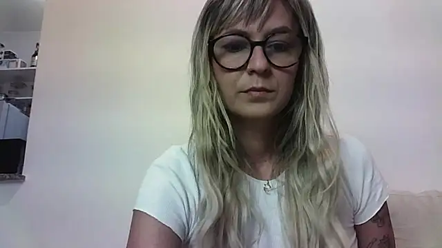 KnotBabe online show from December 22, 2025, 1:46 am