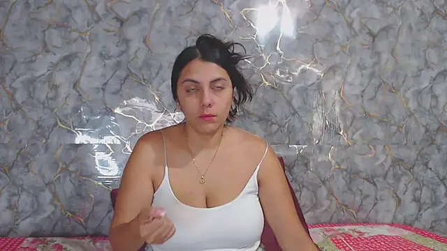 miarouse1531 online show from April 18, 2026, 4:55 pm