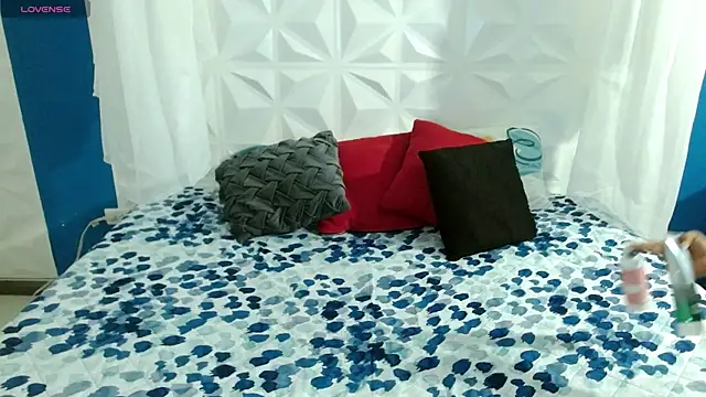 cataleya eebony online show from December 5, 2025, 11:08 am