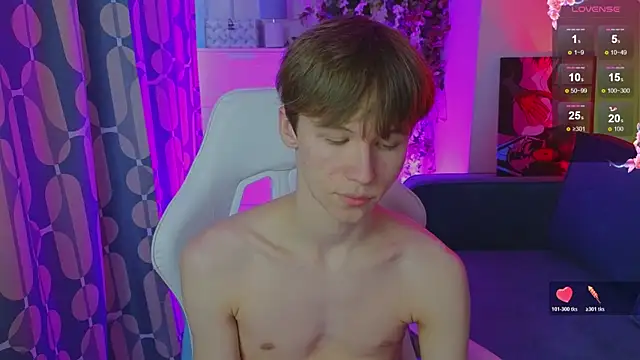cuMte boy online show from May 31, 2026, 1:25 am
