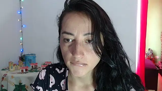 Megaan-love2 online show from November 25, 2025, 4:18 pm