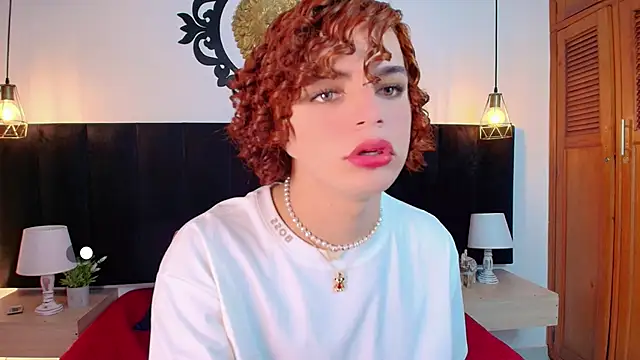 Skyee angel online show from April 8, 2026, 7:36 pm