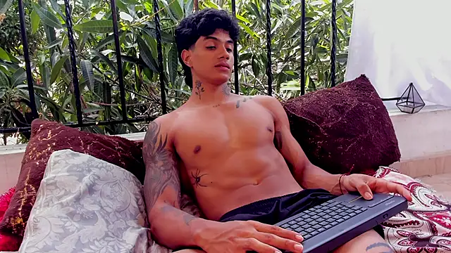 aress damon online show from April 25, 2026, 7:11 pm