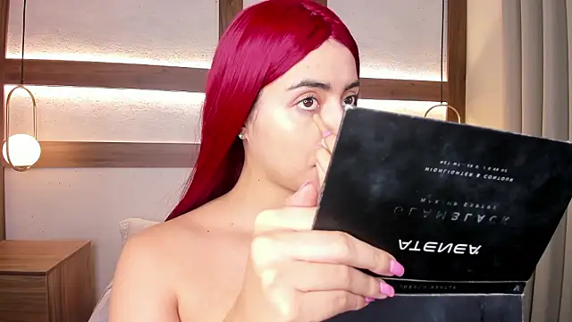 Snapshot of SarhaVega chatting on February 5, 2026, 1:05 pm SarhaVega online show from February 5, 2026, 1:05 pm