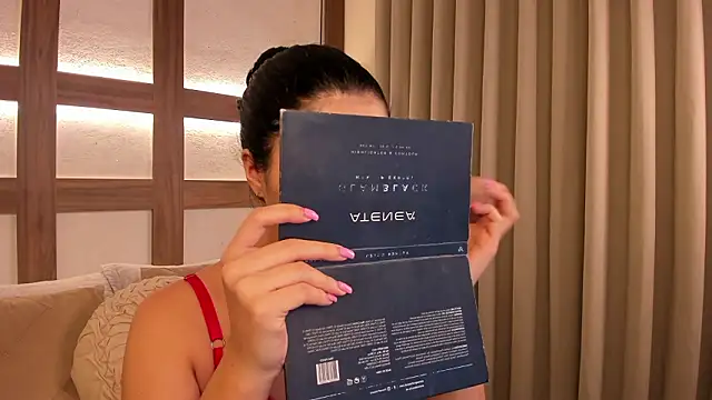 Snapshot of SarhaVega chatting on February 17, 2026, 12:23 pm SarhaVega online show from February 17, 2026, 12:23 pm