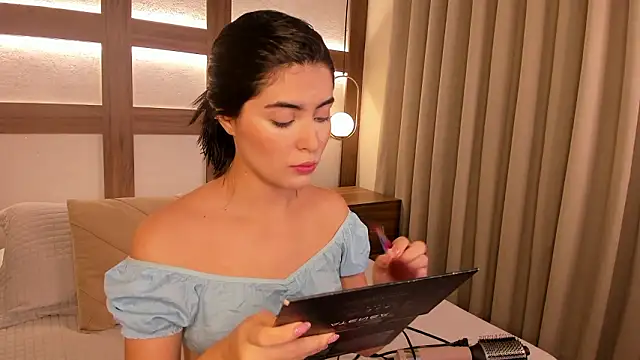 Snapshot of SarhaVega chatting on February 24, 2026, 12:36 pm SarhaVega online show from February 24, 2026, 12:36 pm