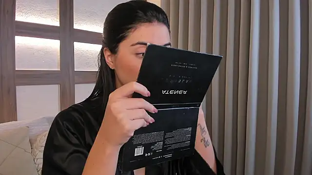 Snapshot of SarhaVega chatting on February 28, 2026, 12:39 pm SarhaVega online show from February 28, 2026, 12:39 pm