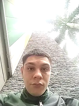 sebastianfelipe online show from April 11, 2026, 10:47 pm
