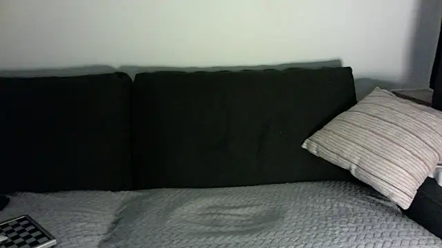 zungzbr online show from November 23, 2025, 5:35 pm