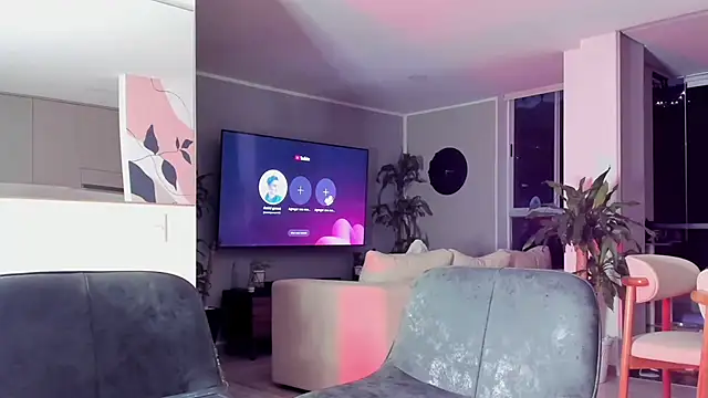 Valenthino Salvatore online show from February 17, 2026, 11:33 pm