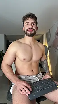 Valenthino Salvatore online show from March 5, 2026, 3:13 am