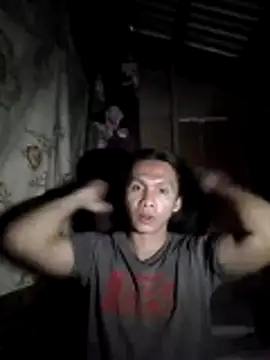 lovelycarla32 online show from December 5, 2025, 2:47 pm