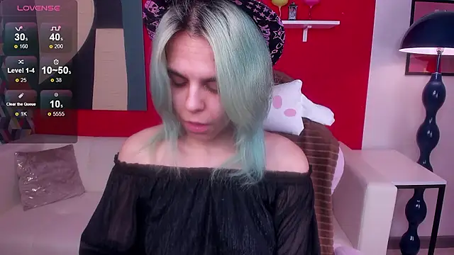 LiraBelle online show from March 17, 2026, 3:11 am