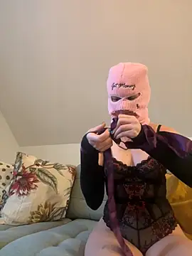 norafack33 online show from November 22, 2025, 3:11 pm