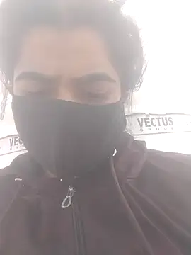 Qxriya online show from November 23, 2025, 9:42 am