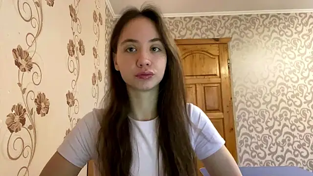 ChandaApplin online show from December 4, 2025, 7:17 am