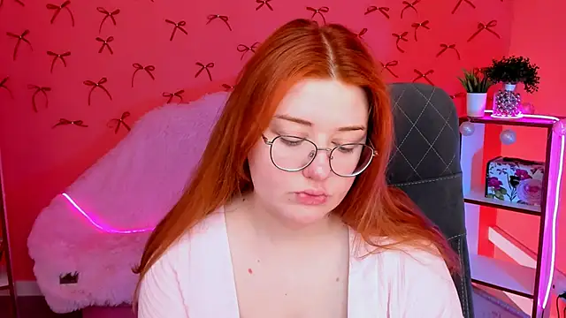 StaceyJensen online show from March 22, 2026, 10:07 am