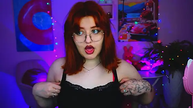 StaceyJensen online show from April 10, 2026, 12:21 pm