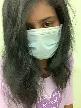 honeygirl6996 online show from April 16, 2026, 1:23 pm