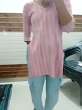 Janvi89 online show from November 24, 2025, 10:04 am