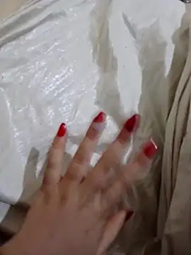 Snapshot of yasmine_x chatting on November 22, 2025, 2:05 pm yasmine x online show from November 22, 2025, 2:05 pm